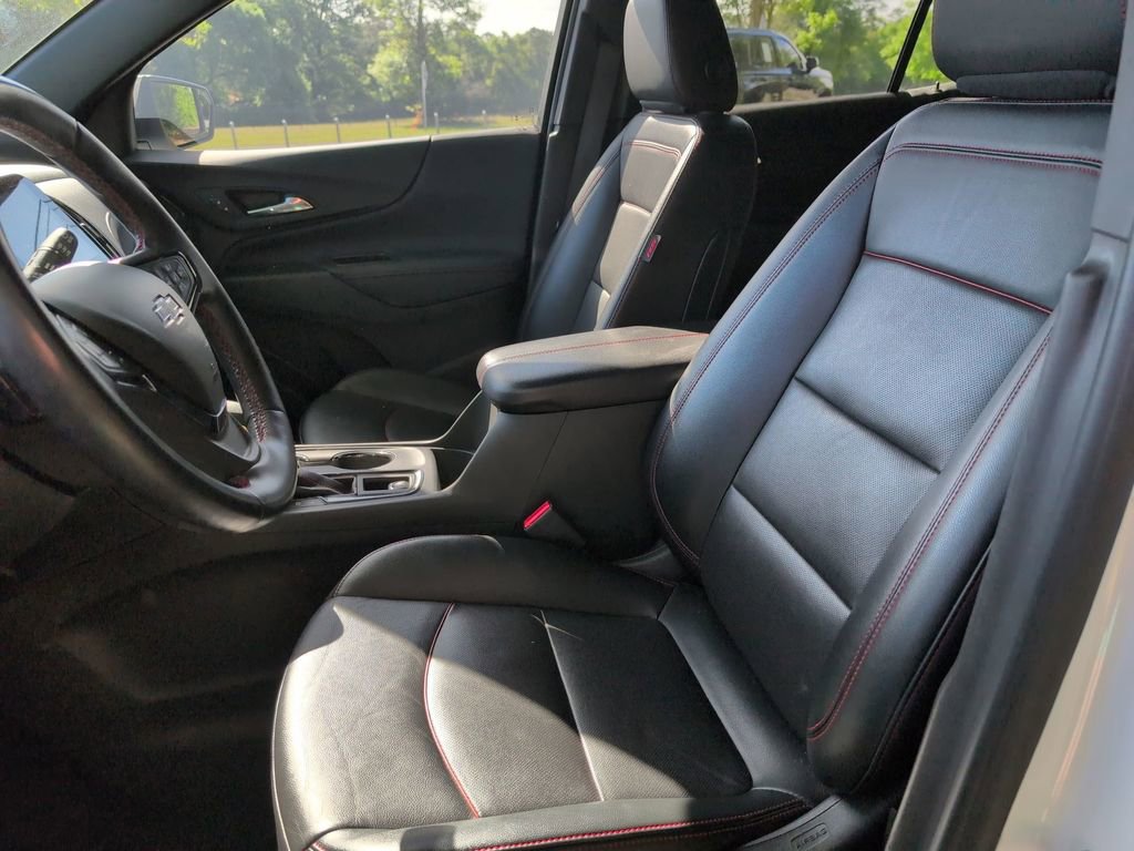 Used 2024 Chevrolet Equinox RS w/ RS Leather Package FWD image 15