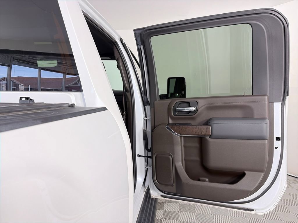 Used 2023 GMC Sierra 2500 Denali w/ Denali Ultimate Package image 28