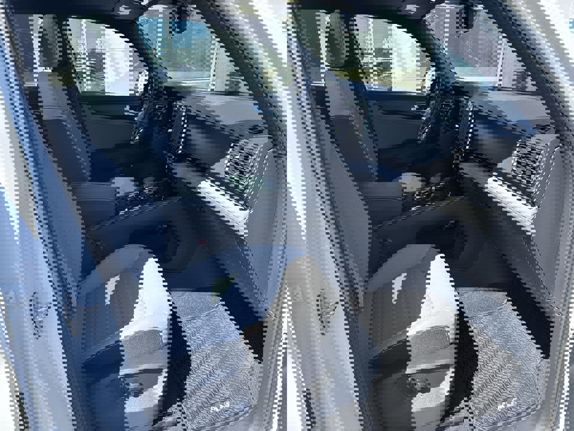 New 2026 Volkswagen Atlas Cross Sport SEL image 27