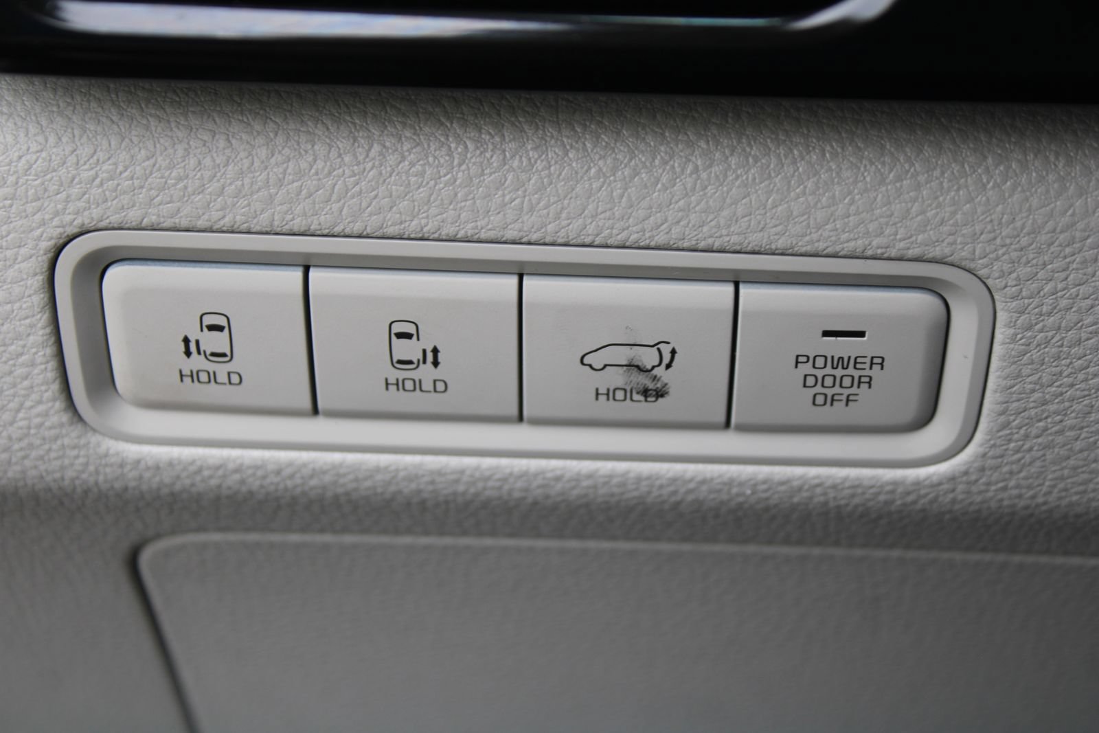 Certified 2023 Kia Carnival SX Prestige FWD image 33