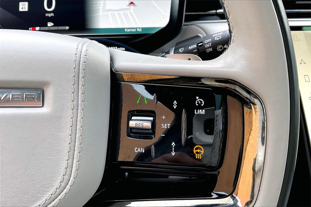 Used 2023 Land Rover Range Rover Sport SE Dynamic image 12