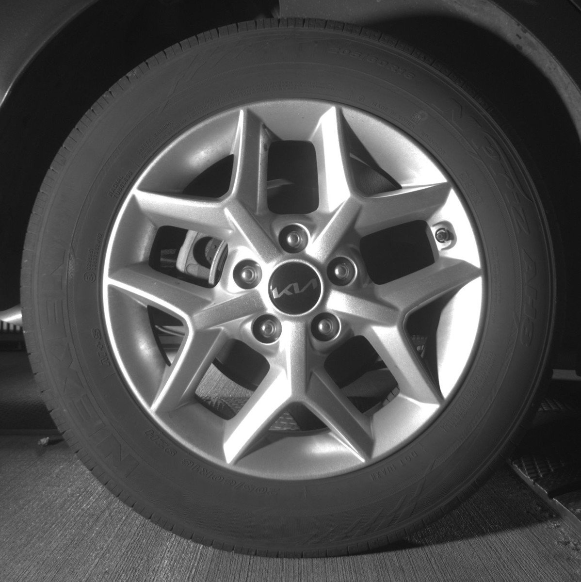 Used 2025 Kia Soul LX w/ LX Technology Package image 15