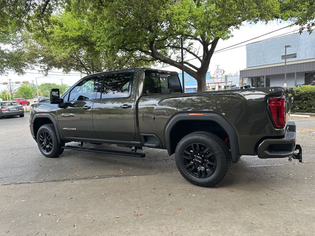Used 2022 GMC Sierra 2500 AT4 w/ AT4 Preferred Package image 5