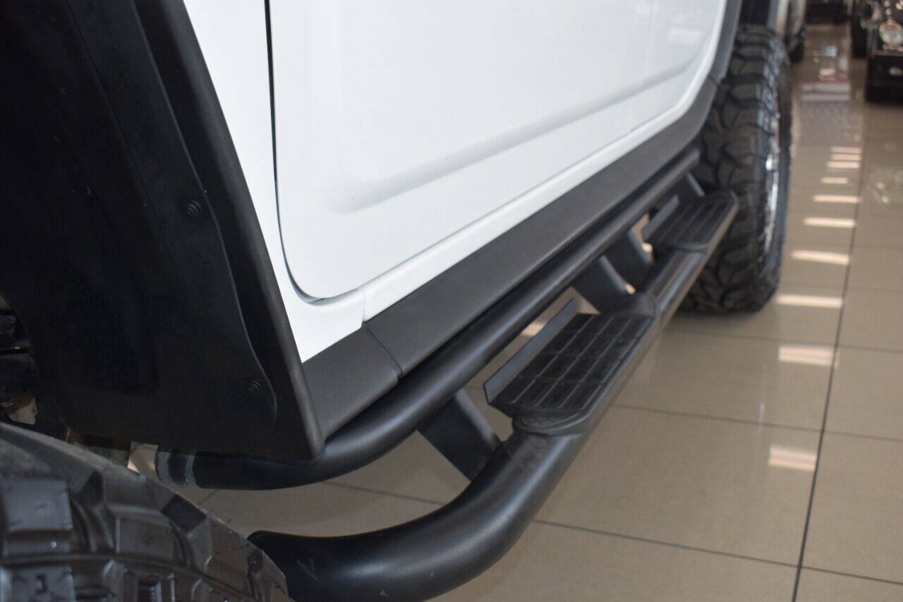 Used 2003 HUMMER H2 w/ Preferred Equipment Group AWD/4WD image 16