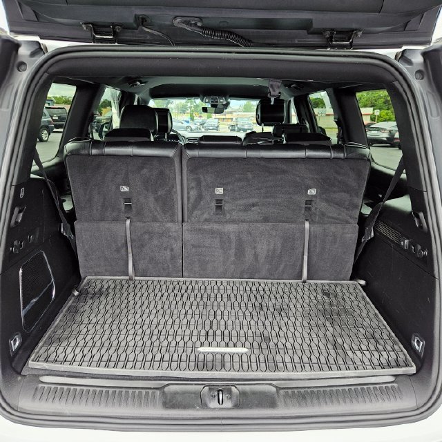 Used 2024 Jeep Wagoneer Series II AWD/4WD image 34