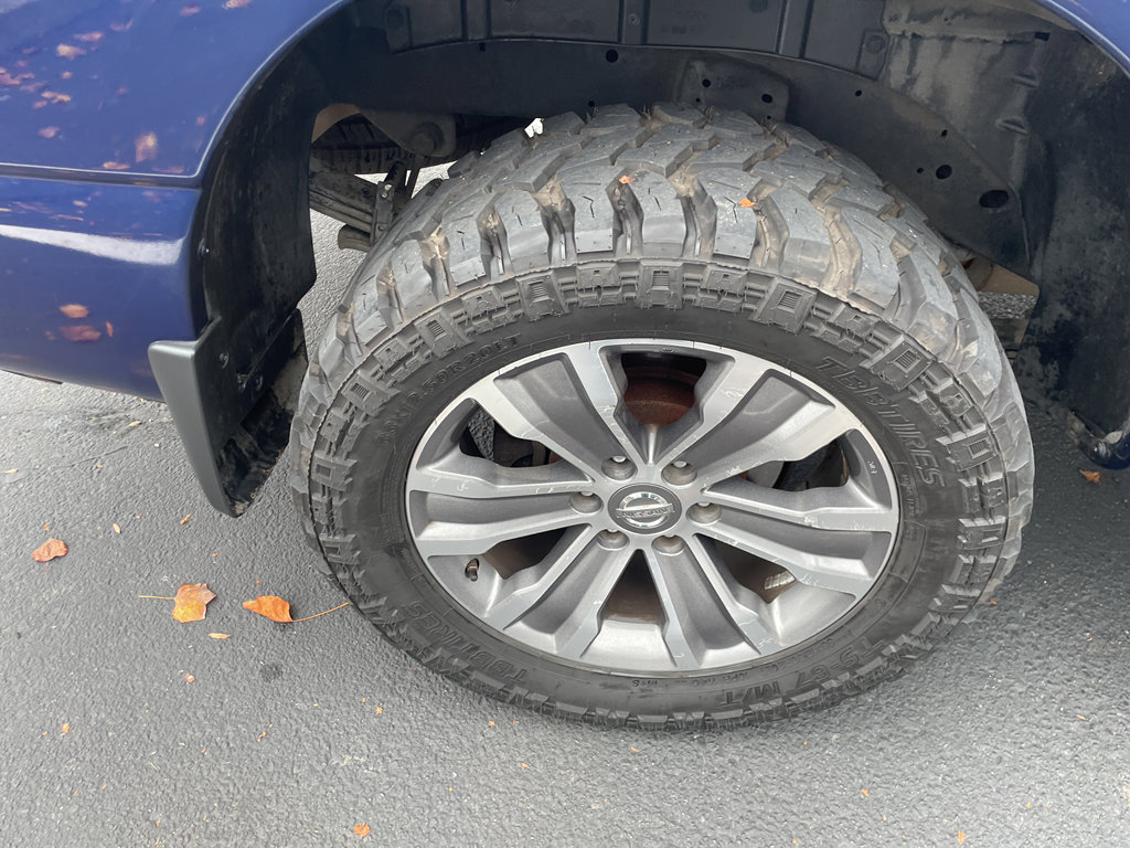 Used 2017 Nissan Titan SL image 17