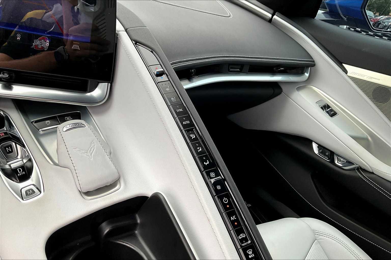 Used 2021 Chevrolet Corvette 2LT w/ Battery Protection Package image 31