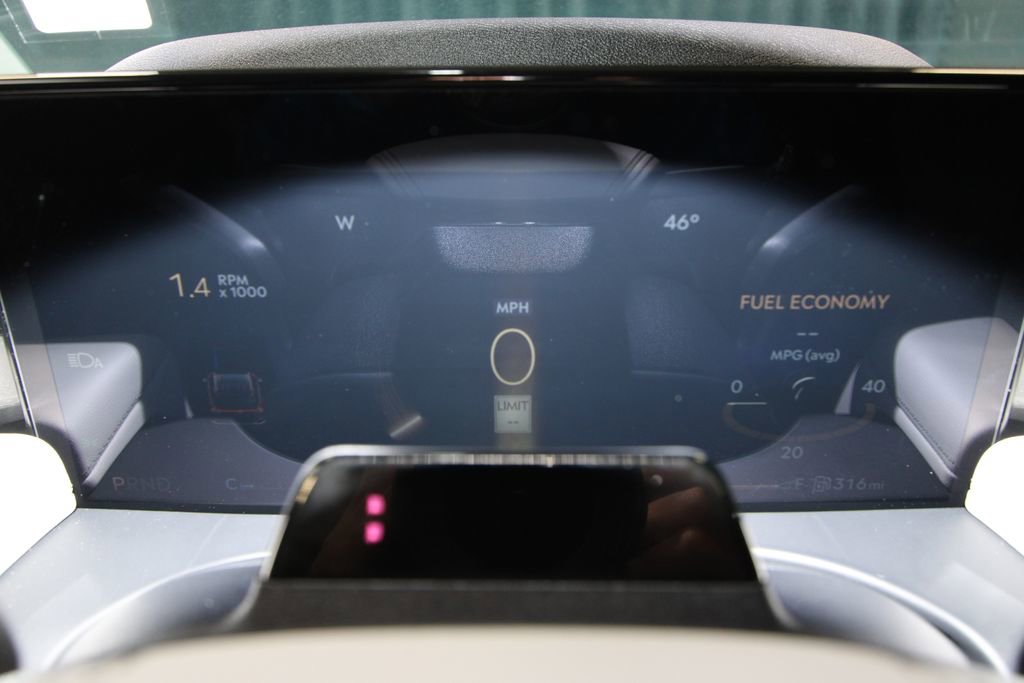 Used 2026 Lincoln Aviator AWD image 11