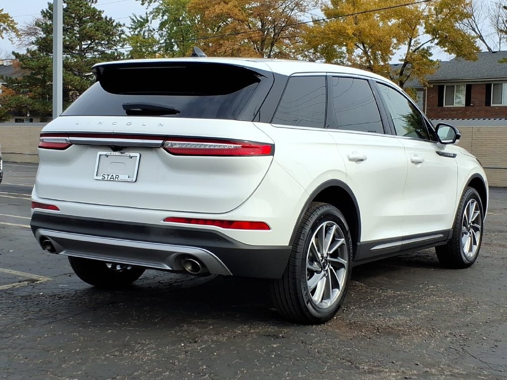 Used 2023 Lincoln Corsair AWD w/ Equipment Group 101A image 7