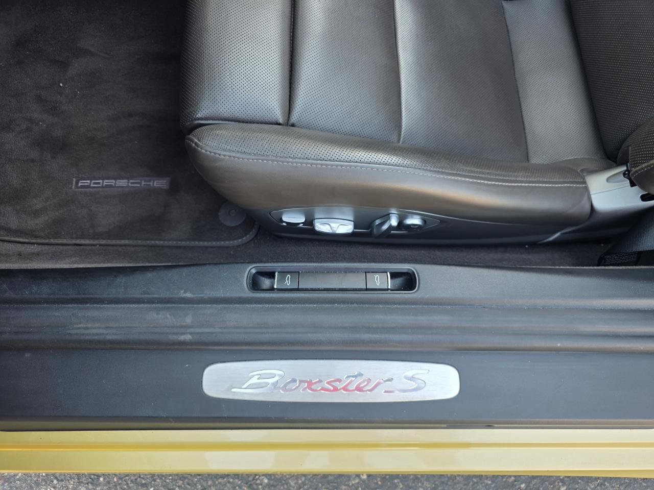 Used 2014 Porsche Boxster S image 30