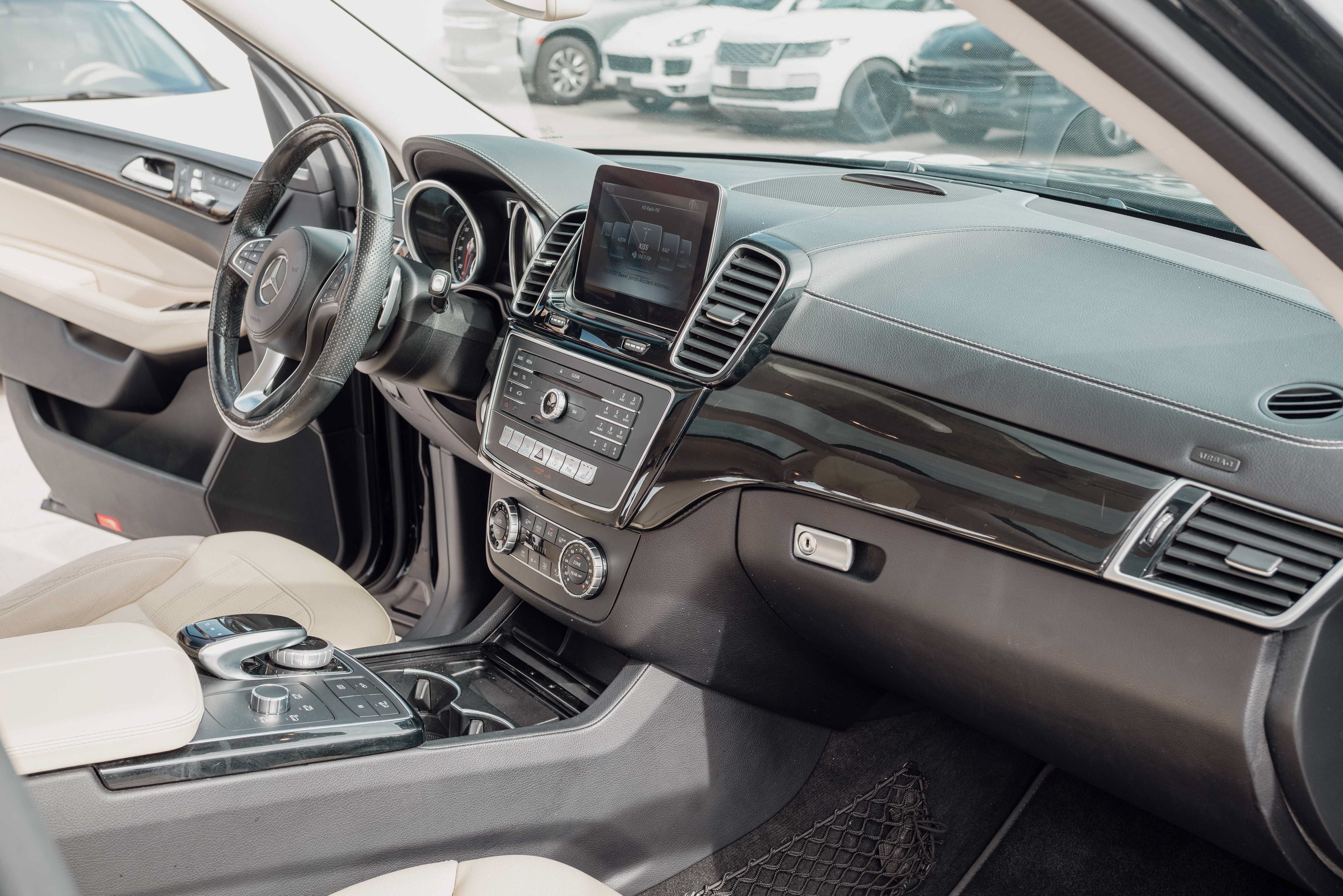Used 2017 Mercedes-Benz GLS 450 4MATIC w/ Premium Package image 12