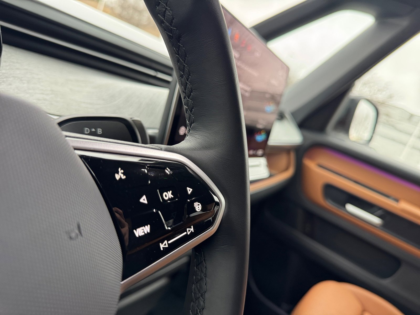 New 2025 Volkswagen ID. Buzz Pro S image 23