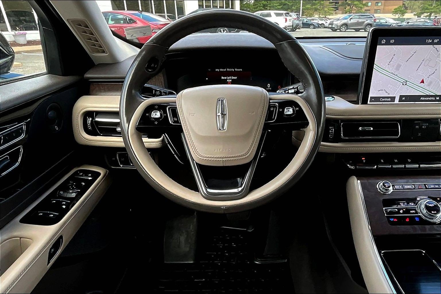 Used 2023 Lincoln Aviator Reserve w/ Equipment Group 201A image 5