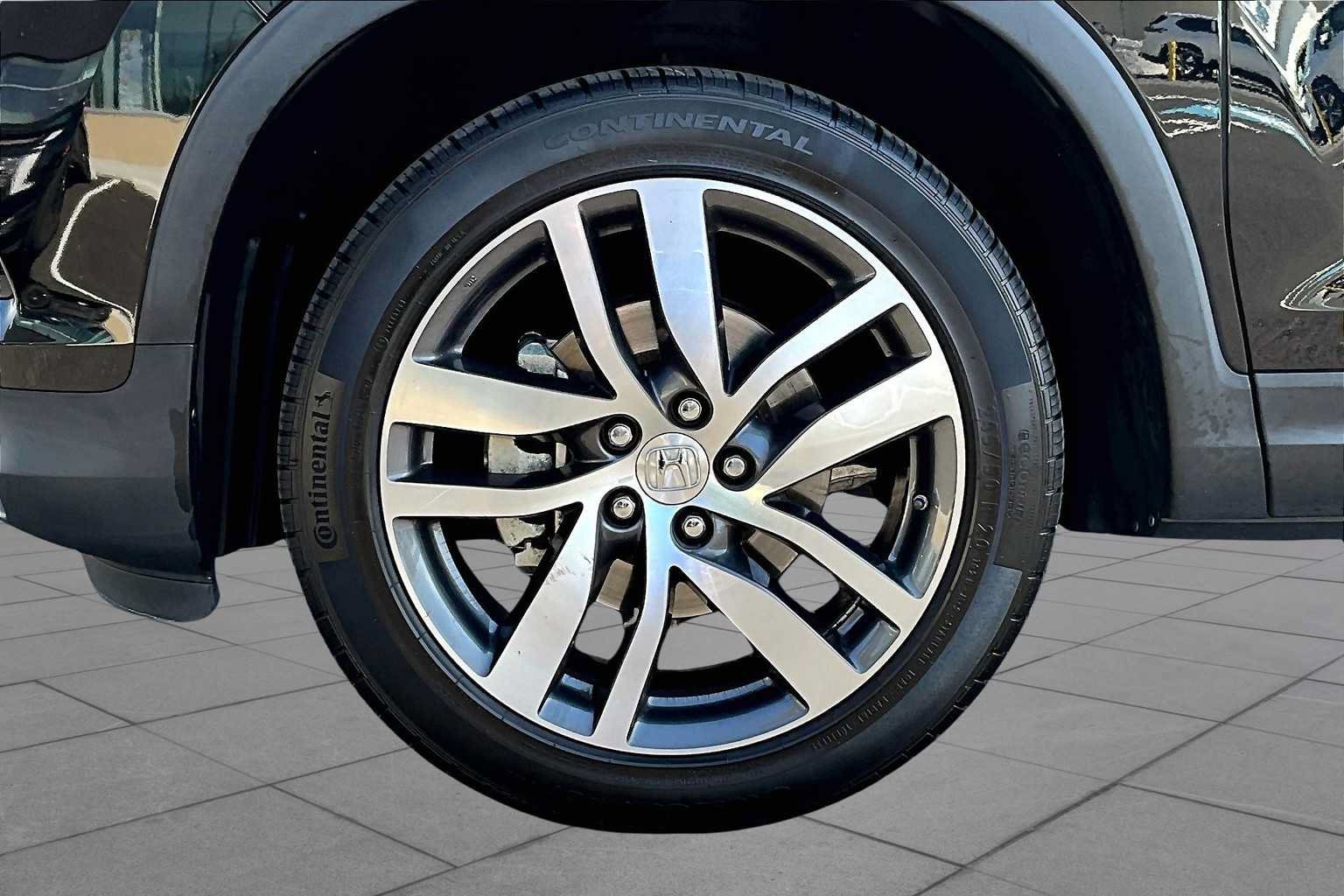 Used 2016 Honda Pilot Elite image 11