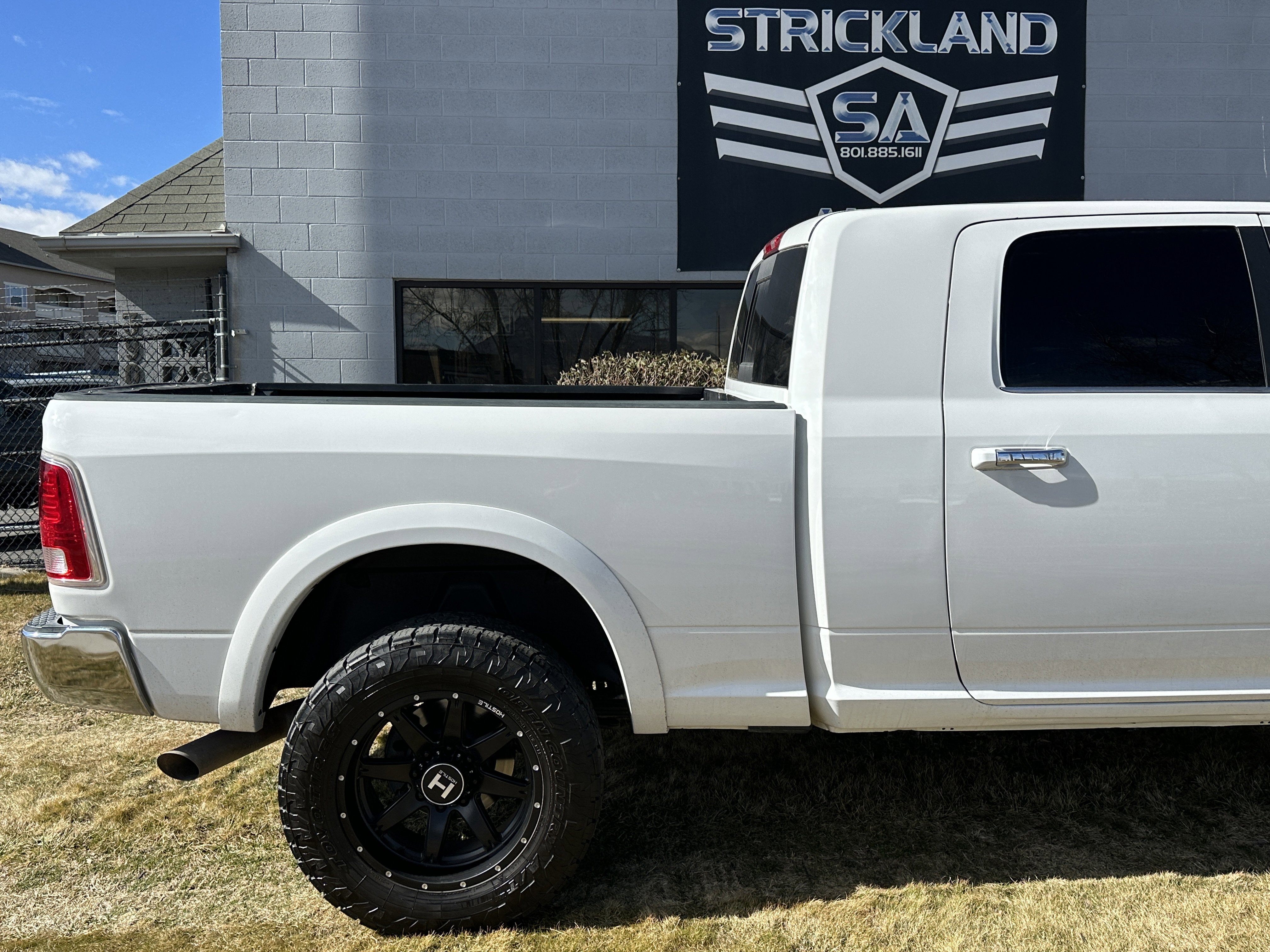 Used 2017 RAM 3500 Laramie Longhorn w/ Convenience Group image 6