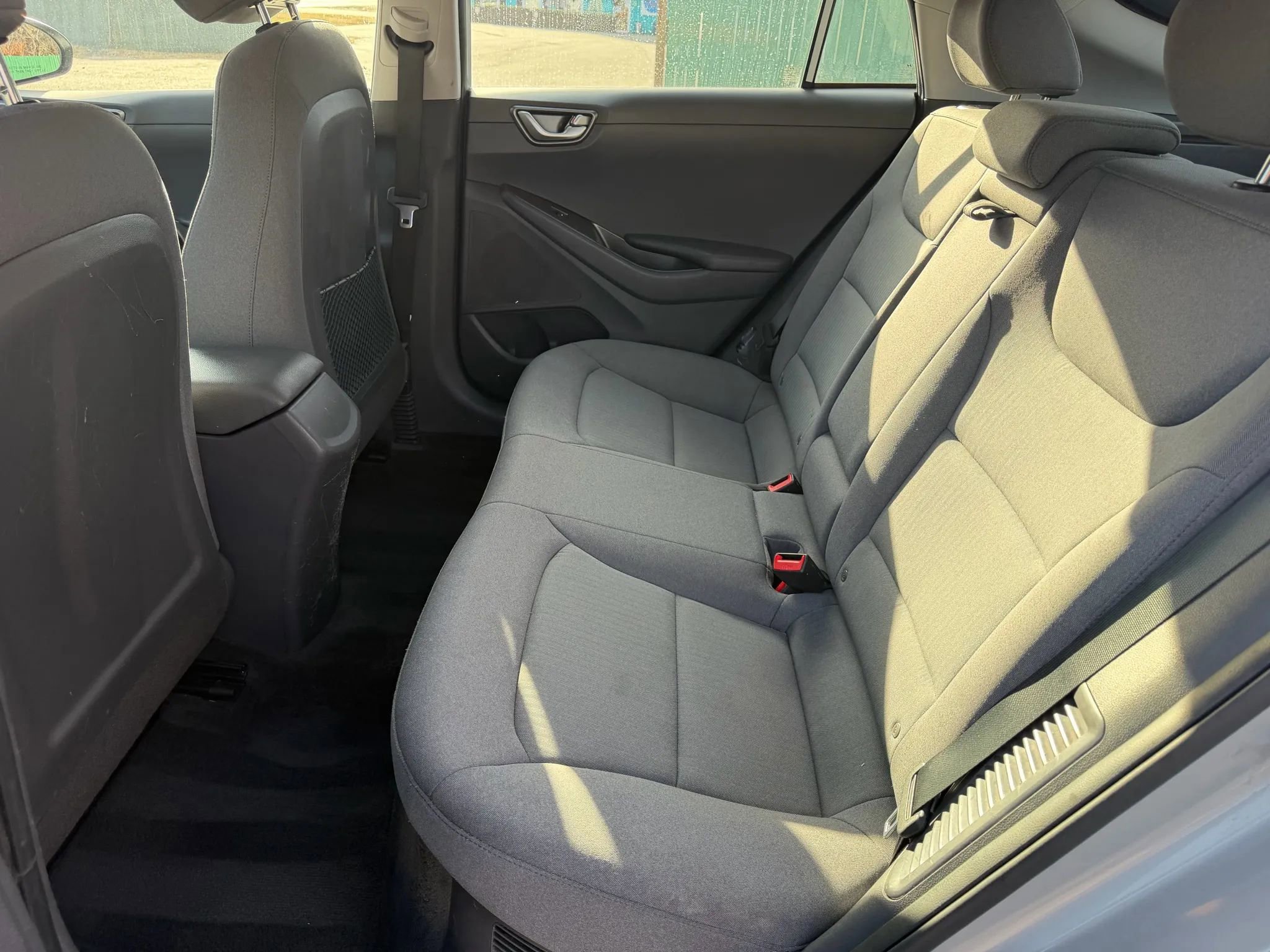 Used 2021 Hyundai Ioniq SE image 18