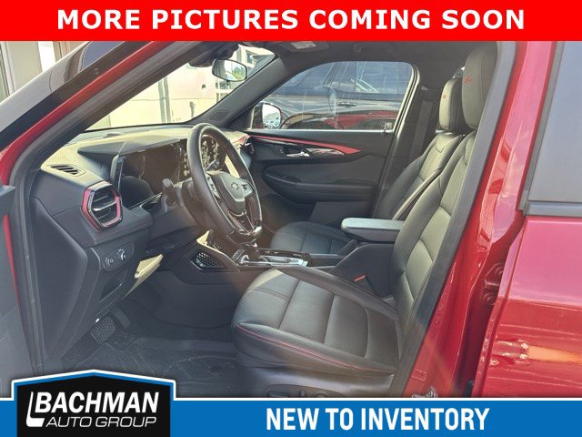 Used 2026 Chevrolet TrailBlazer RS AWD/4WD image 2