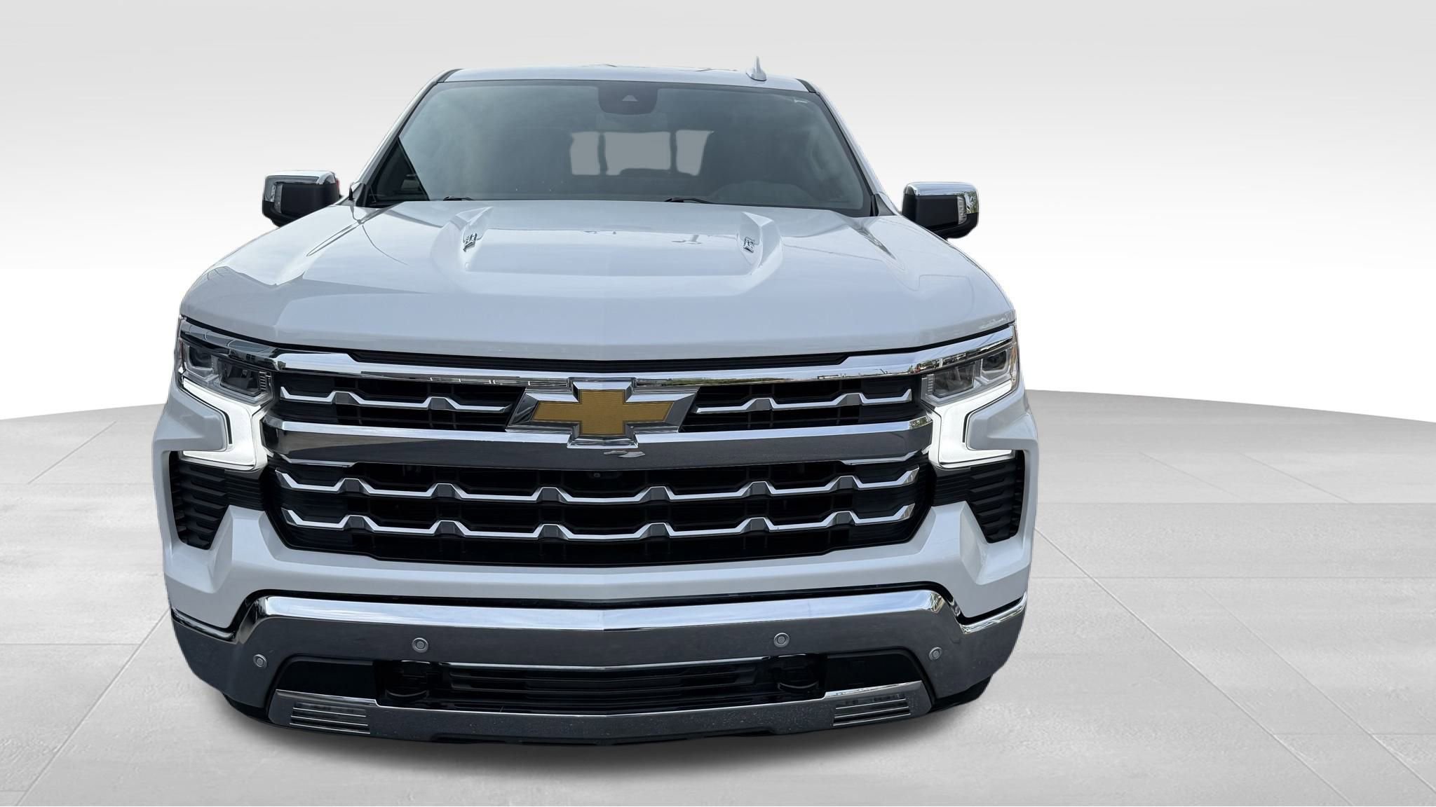 Used 2023 Chevrolet Silverado 1500 LTZ w/ LTZ Convenience Package II image 4