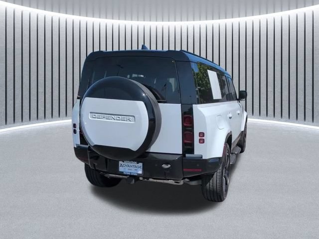 Used 2025 Land Rover Defender 110 X-Dynamic SE AWD/4WD image 6