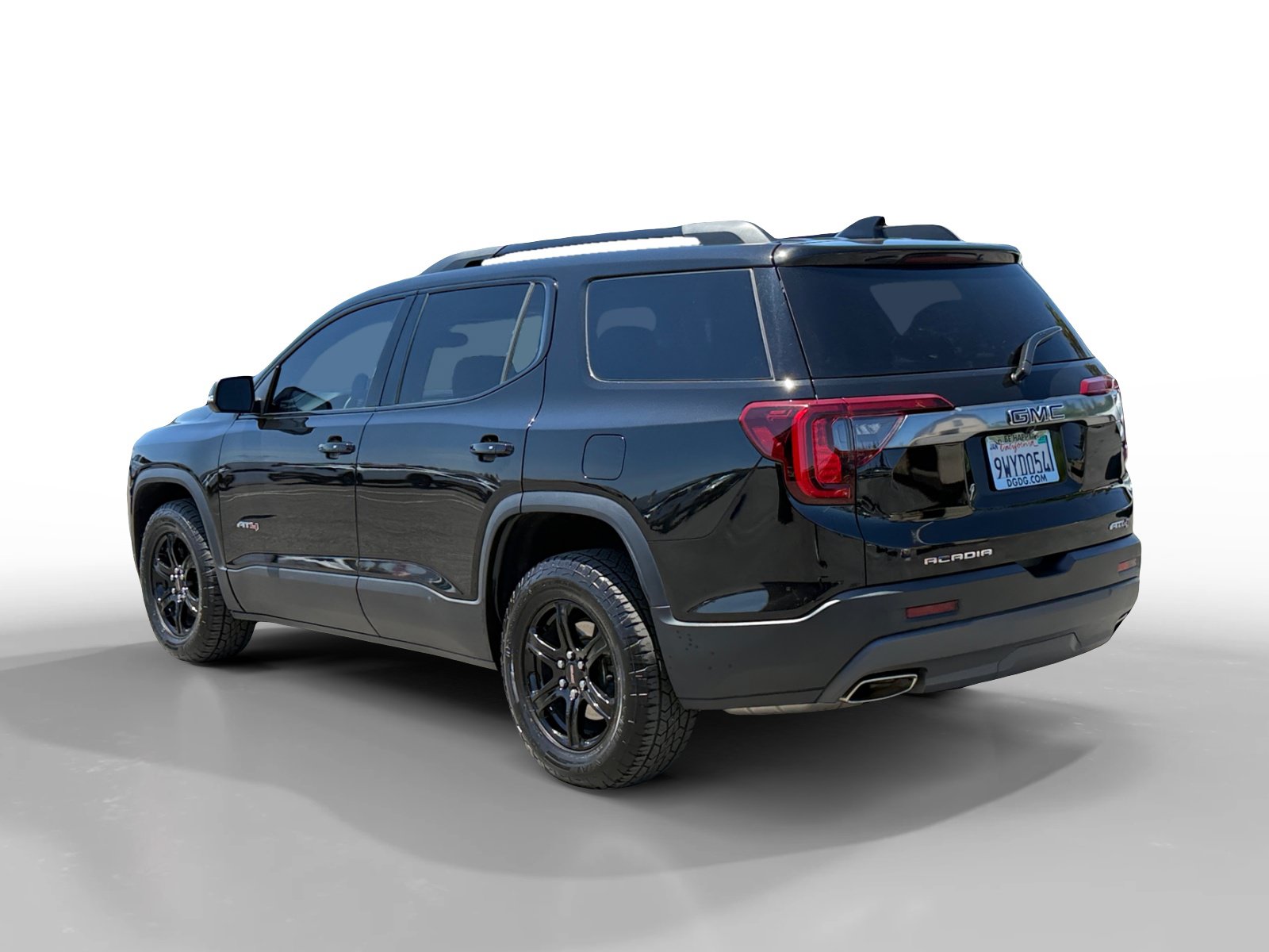 Used 2023 GMC Acadia AT4 w/ Technology Package AWD/4WD image 3