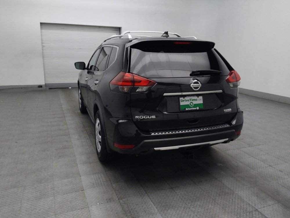 Used 2019 Nissan Rogue S w/ Special Edition Package FWD image 5