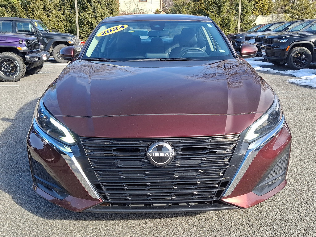 Used 2024 Nissan Altima 2.5 SV image 8