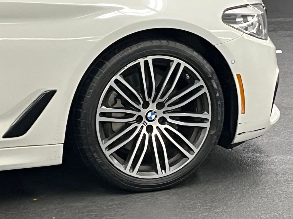 Used 2018 BMW 530i xDrive AWD/4WD image 41