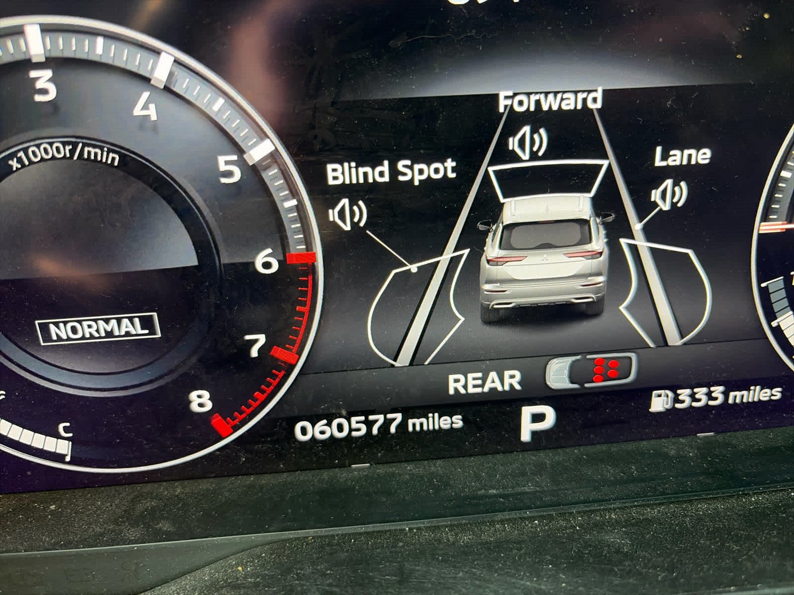 Used 2023 Mitsubishi Outlander SEL AWD/4WD image 9