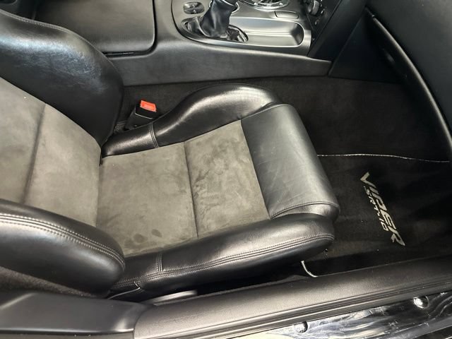 Used 2006 Dodge Viper SRT-10 RWD image 18