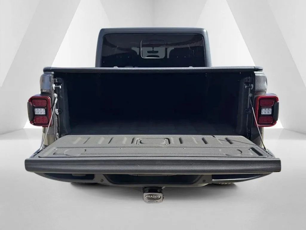 Used 2021 Jeep Gladiator Overland w/ Uconnect 4C Nav & Sound Group image 34