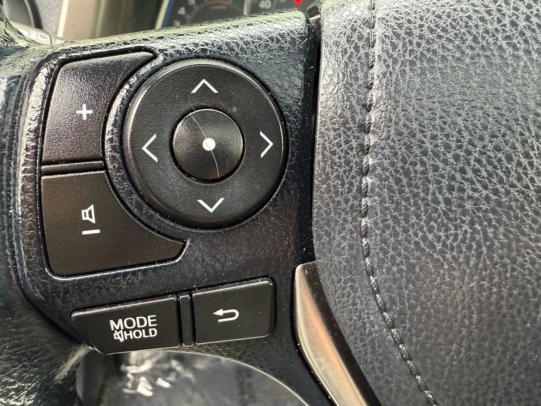 Used 2013 Toyota RAV4 Limited image 29