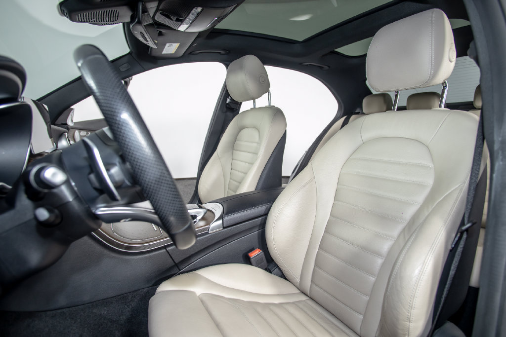 Used 2020 Mercedes-Benz C 43 AMG 4MATIC Sedan image 3