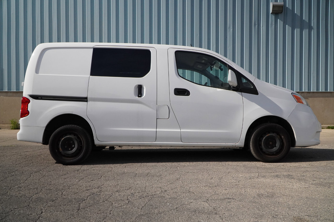 Used 2020 Nissan NV200 SV w/ Sliding Glass Door Package image 8