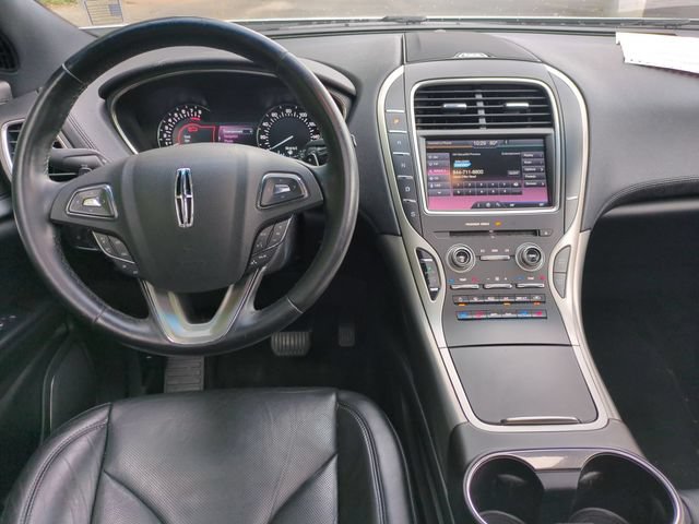 Used 2016 Lincoln MKX Reserve FWD image 30
