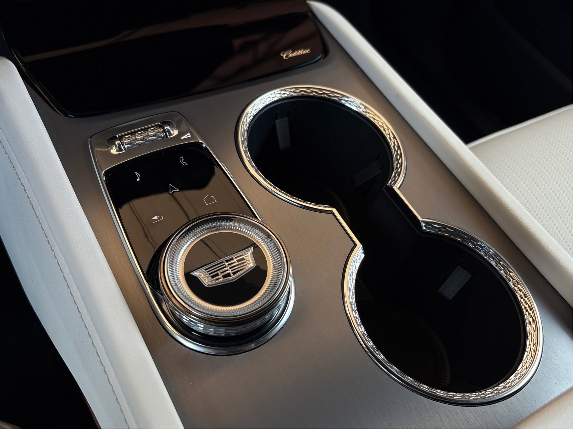 New 2026 Cadillac Vistiq Luxury image 27