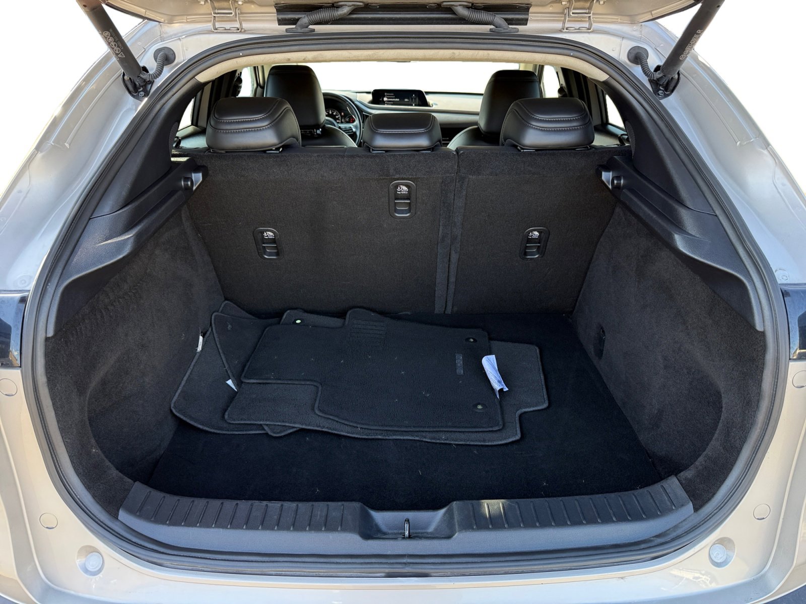 Used 2024 MAZDA CX-30 AWD 2.5 S w/ Premium Package image 17