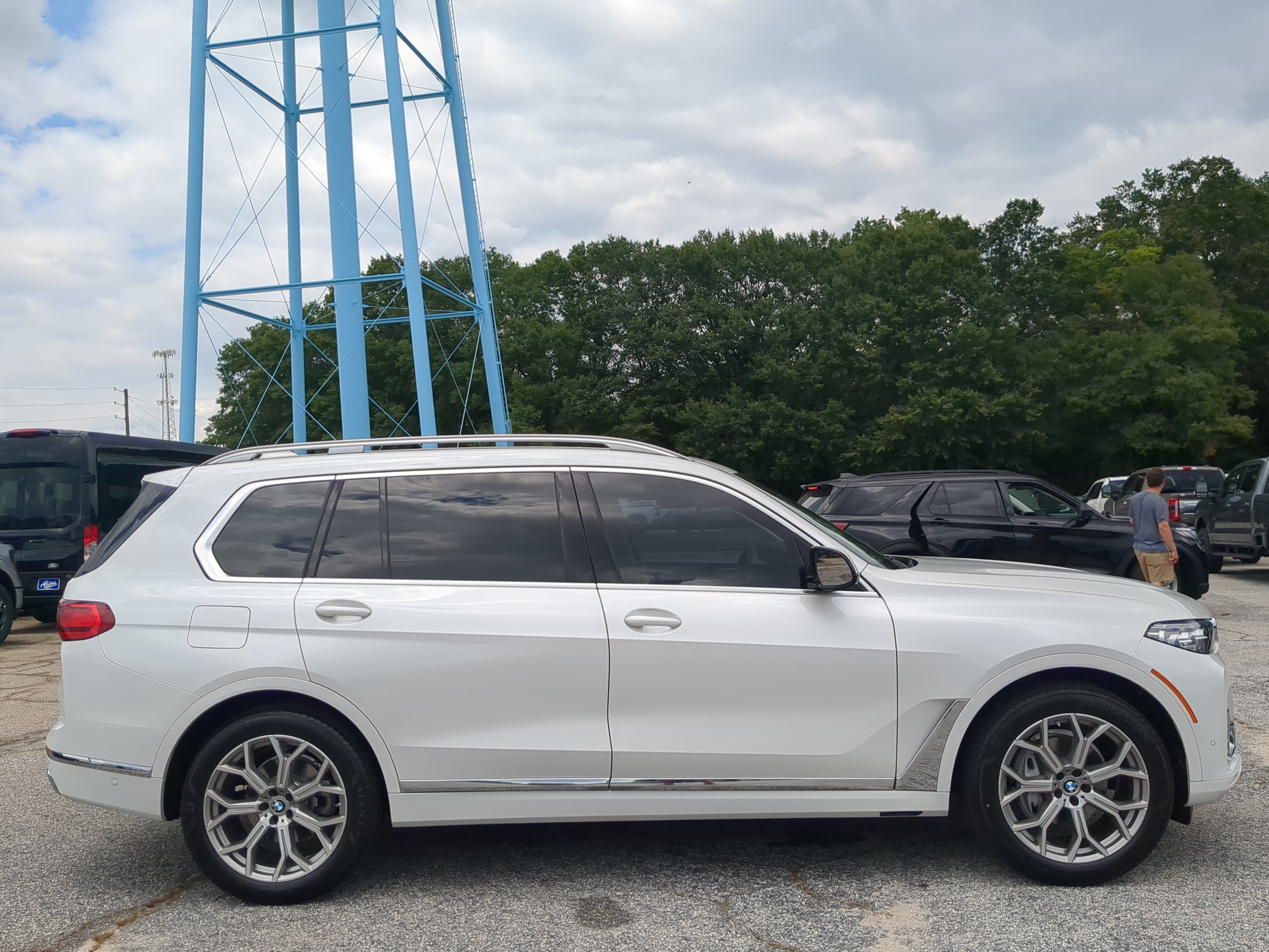 Used 2021 BMW X7 xDrive40i w/ Premium Package AWD/4WD video 2