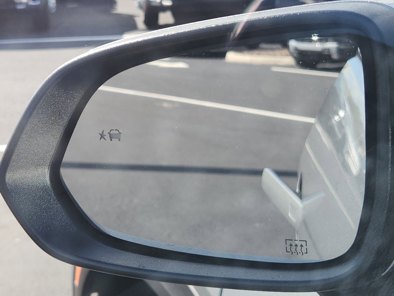 New 2026 Chevrolet Equinox EV LT image 11