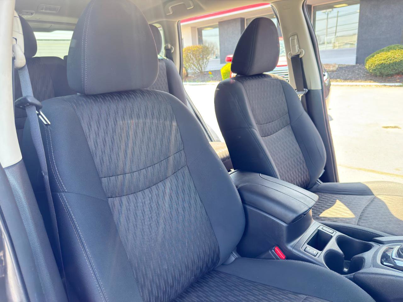 Used 2018 Nissan Rogue S w/ S Value Package image 25