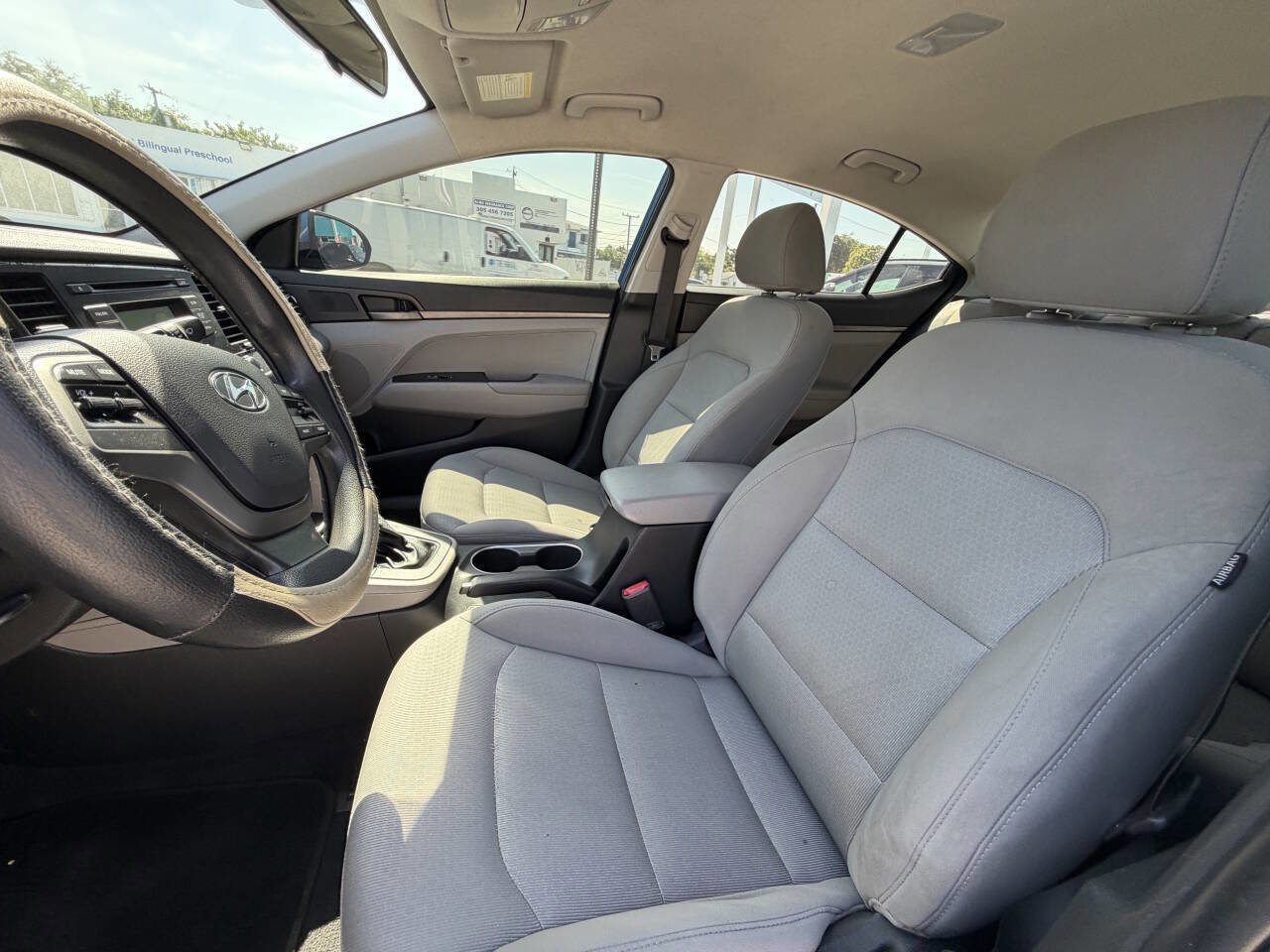 Used 2017 Hyundai Elantra SE FWD image 10