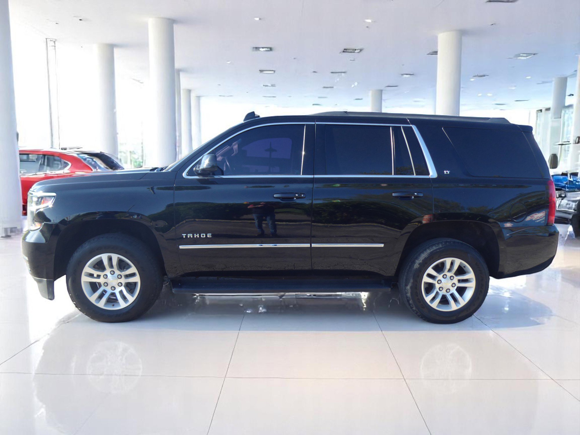 Used 2016 Chevrolet Tahoe LT w/ Luxury Package image 7