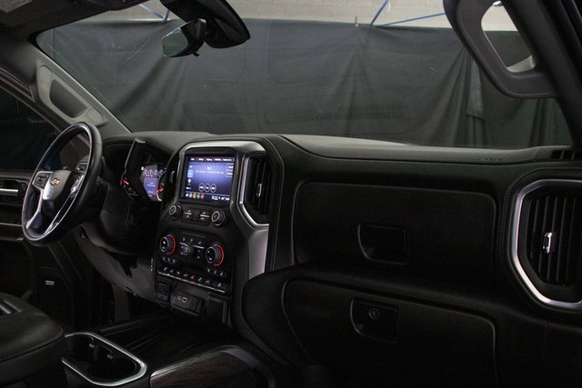 Used 2022 Chevrolet Silverado 2500 LTZ w/ LTZ Premium Package image 16