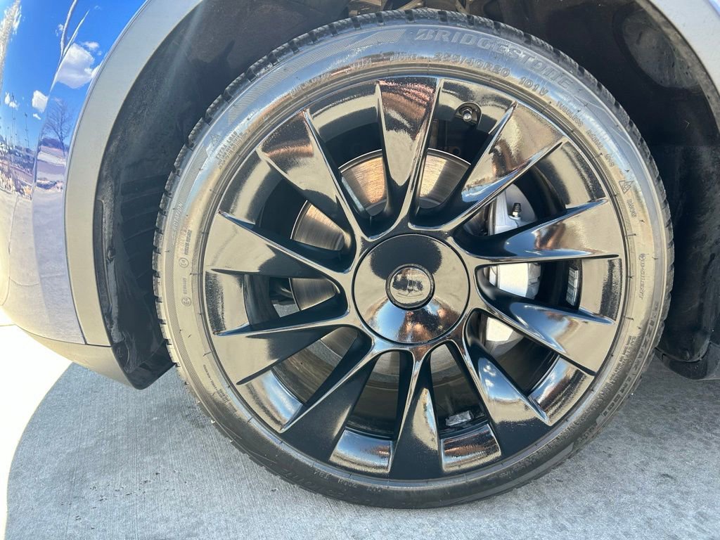 Used 2024 Tesla Model Y Long Range image 29