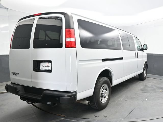 Used 2024 Chevrolet Express 3500 LS RWD image 6