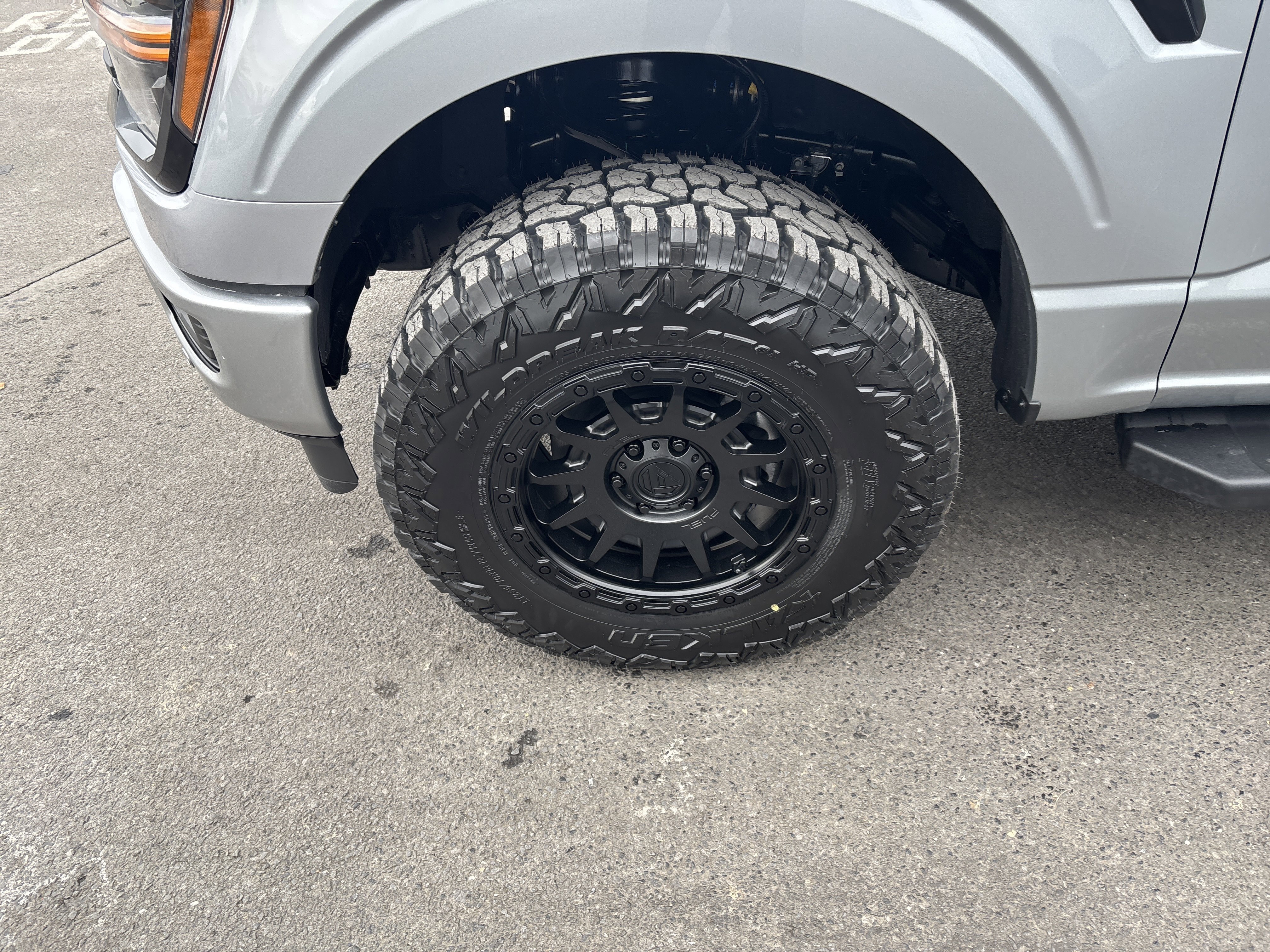 New 2025 Ford F150 XLT w/ Equipment Group 302A MID image 11