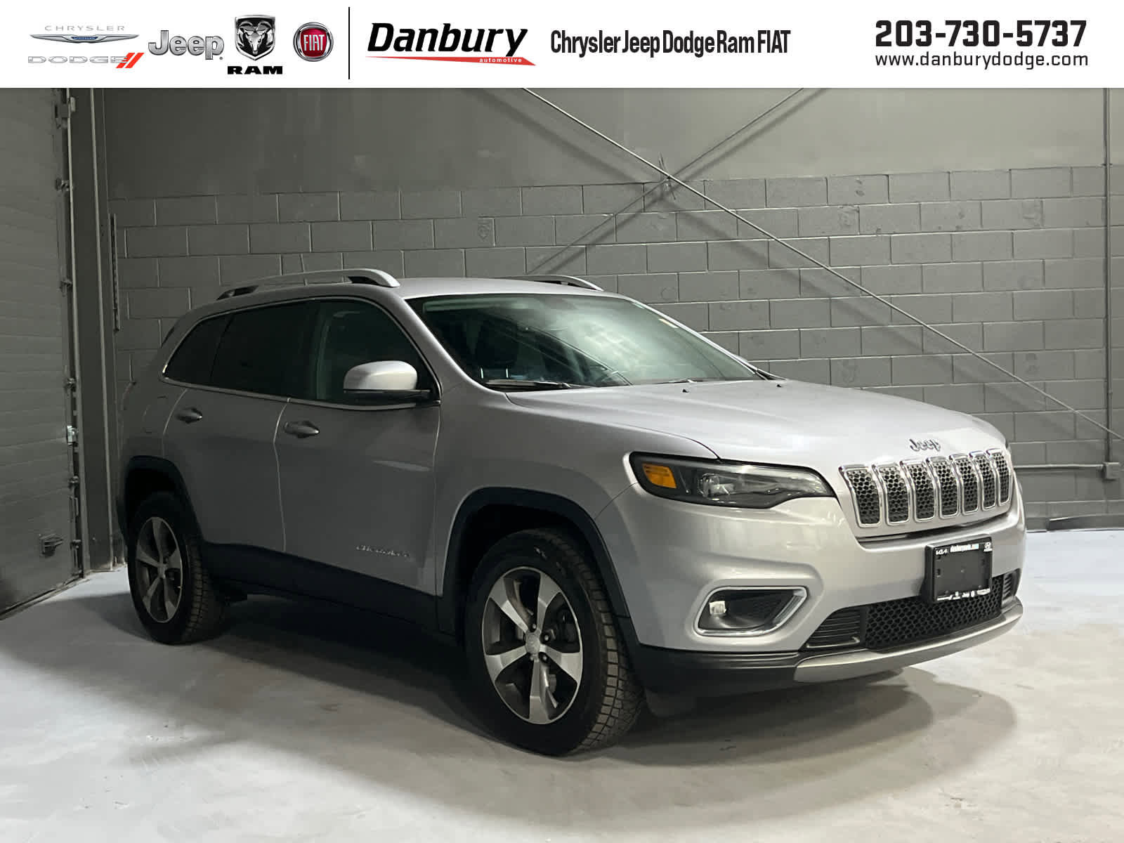 Used 2020 Jeep Cherokee Limited AWD/4WD image 1
