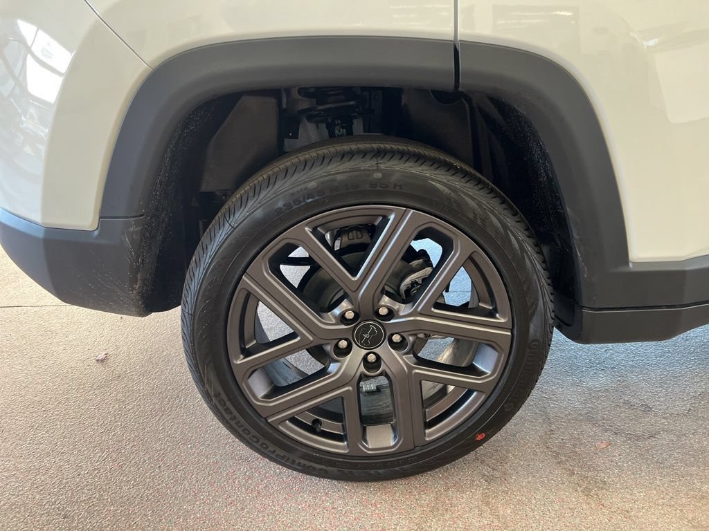 New 2026 Jeep Compass Limited AWD/4WD image 27