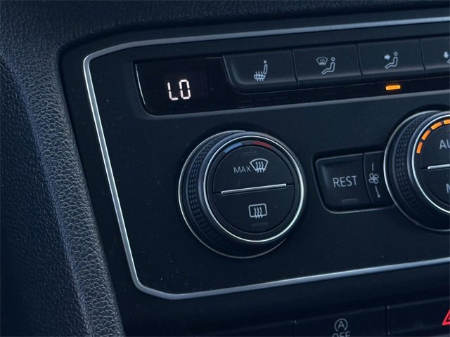 Used 2021 Volkswagen Atlas SE image 19