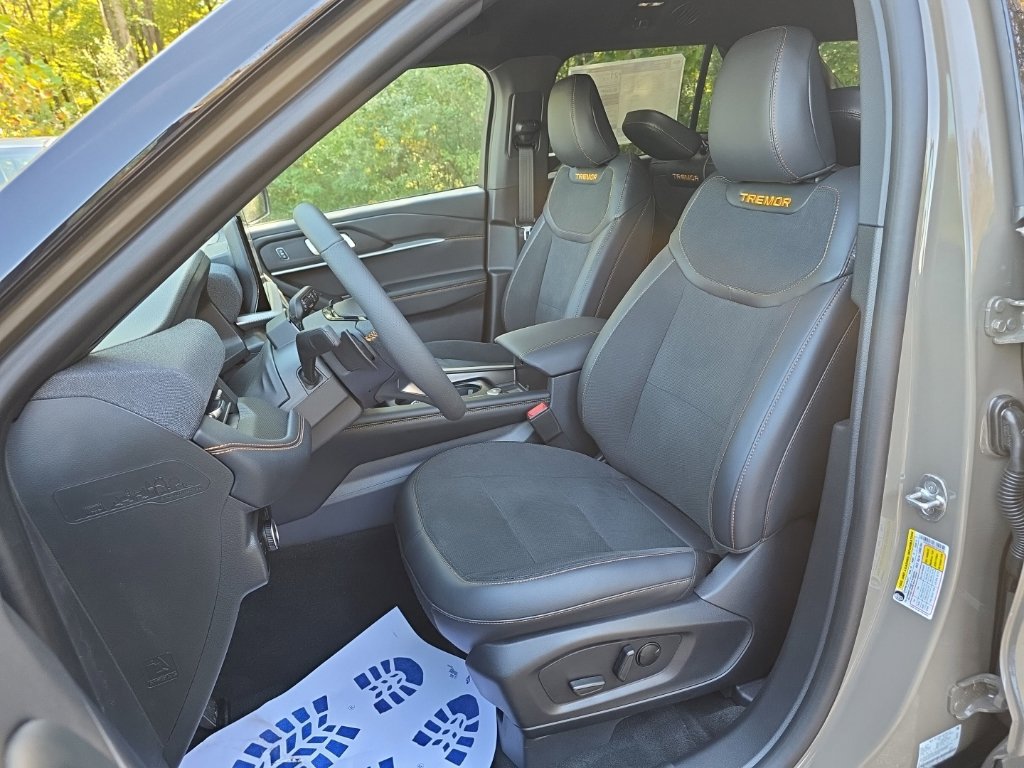 New 2026 Ford Explorer Tremor w/ Tremor Convenience Package AWD/4WD image 11