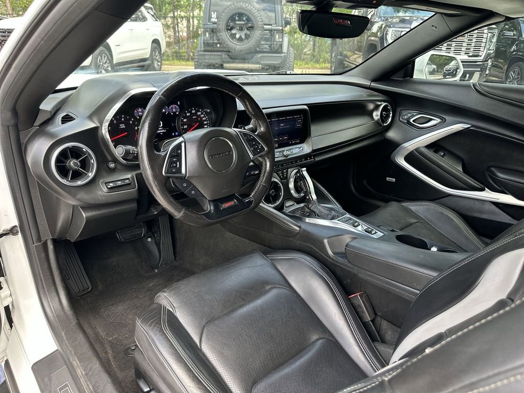 Used 2019 Chevrolet Camaro SS RWD image 10